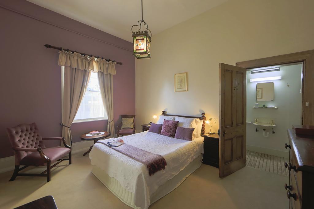 The Racecourse Inn Longford Bagian luar foto