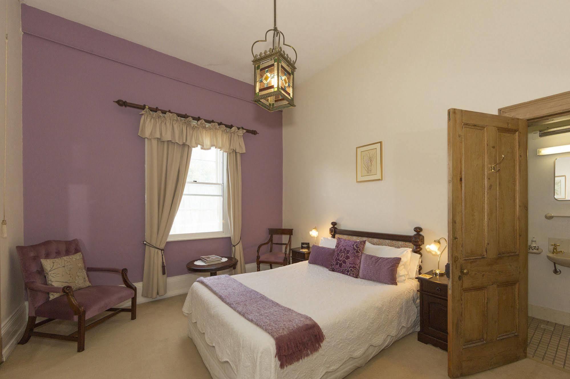 The Racecourse Inn Longford Bagian luar foto
